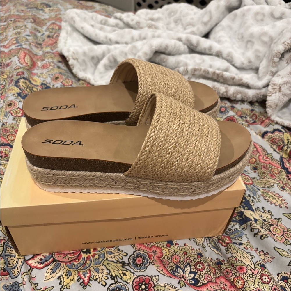 SODA Women's Beige Espadrille Platform Sandals
